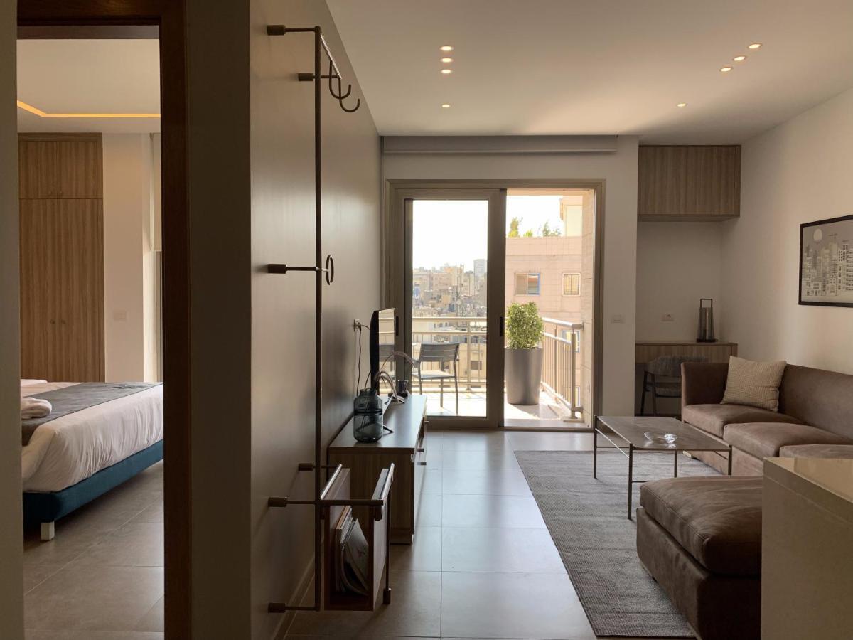 Zur Studios And Suites Bejrút Kültér fotó